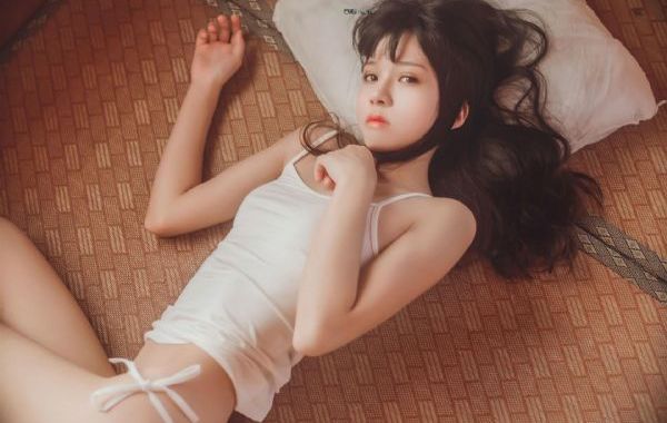 老汉强势双飞俩风韵犹存女人_4K在线观看