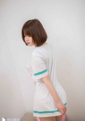 小妇撒尿露BBwBBw办_免费国语