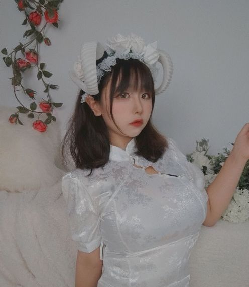 被女同学摁住玩弄jiji_720在线播放