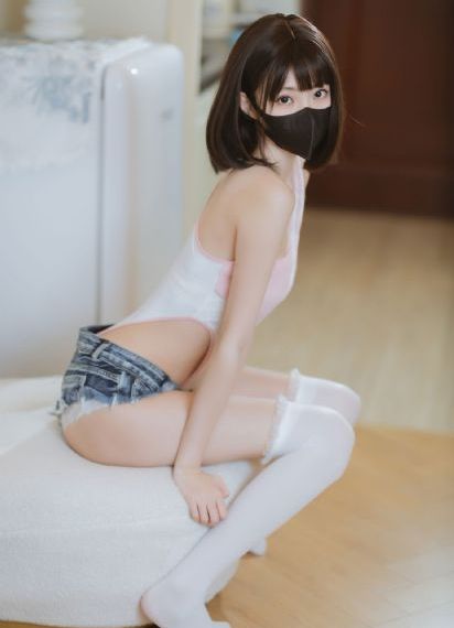 美艳长腿人妻学舞蹈主演_BD电影在线看