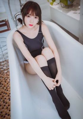 AV无码AV吞精久久免费_1080高清完整版播放