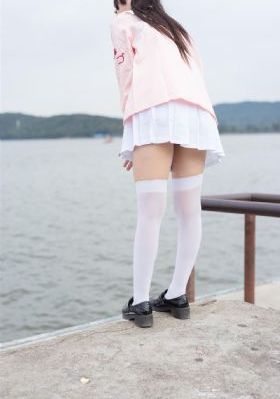 欧洲真人又大又粗毛片_BD英语在线视频播放
